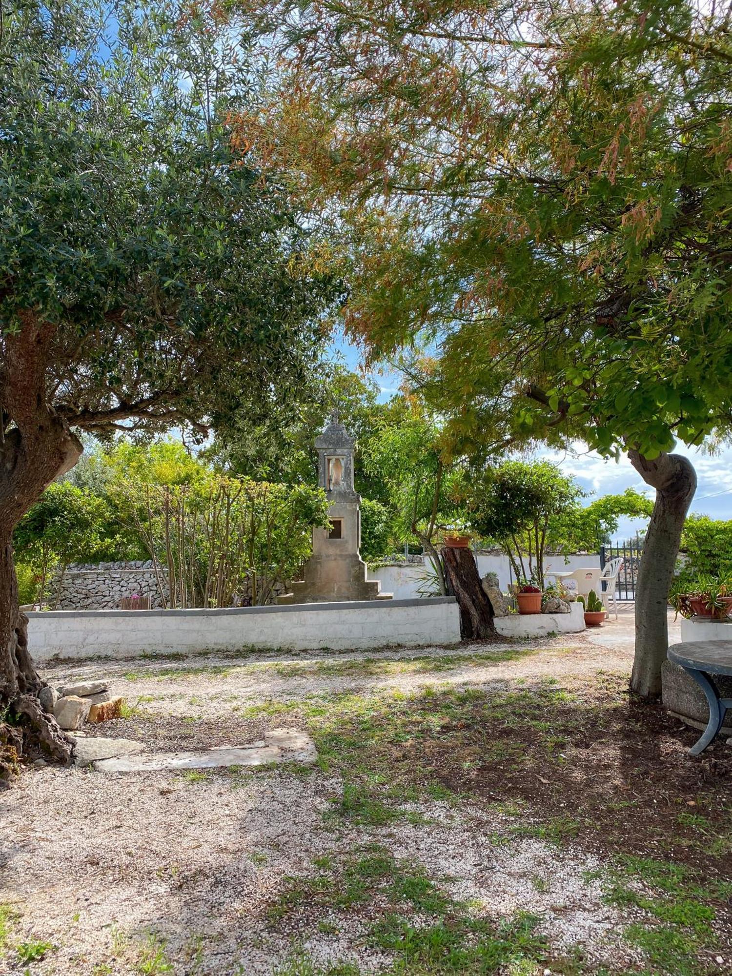 Trullo Pinto Apartment Locorotondo Exterior foto